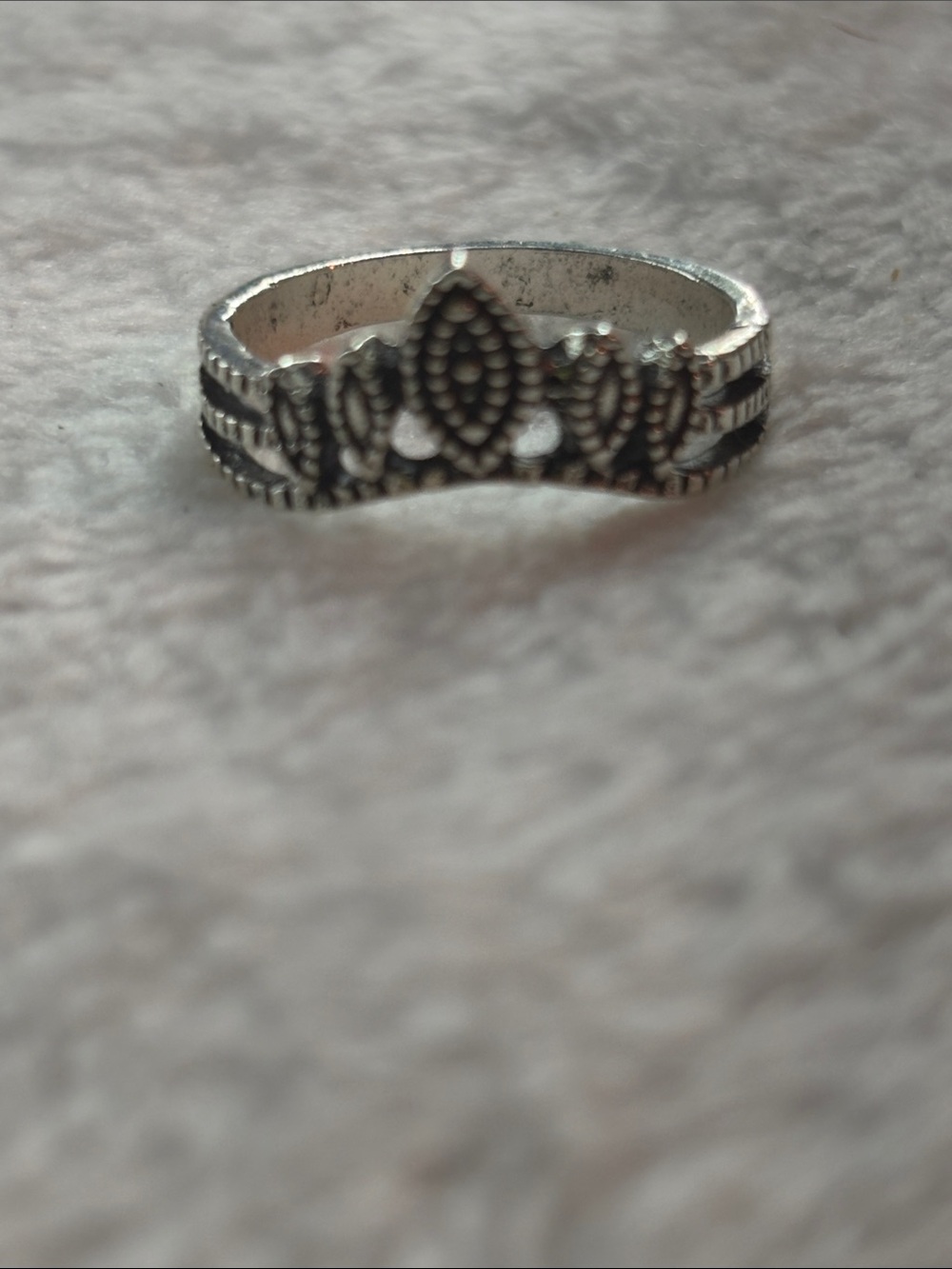 Vintage-Inspired Silver Crown Stackable Ring - Silver